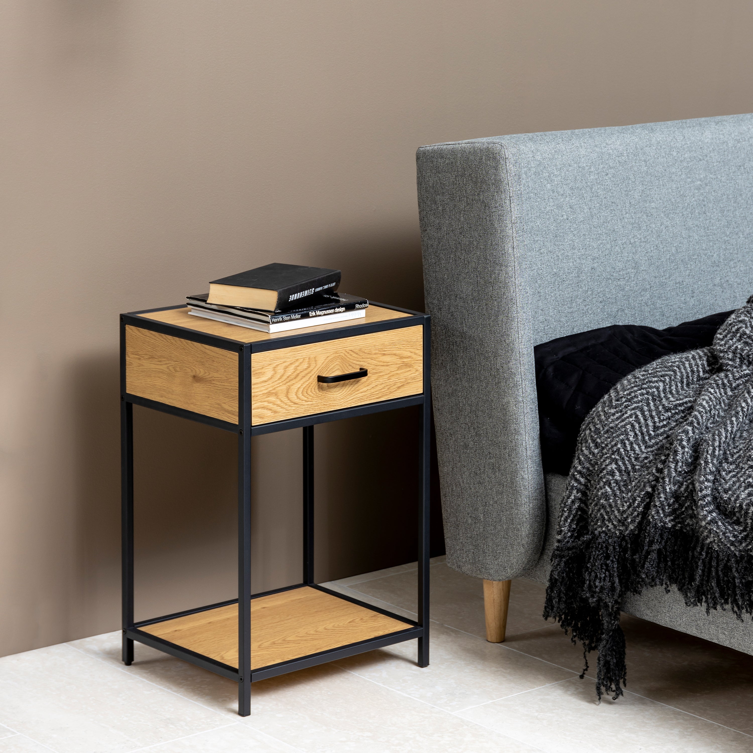 Seaford Bedside Table with 1 Drawer